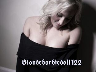 Blondebarbiedoll122
