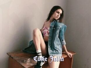Cutie_Julia