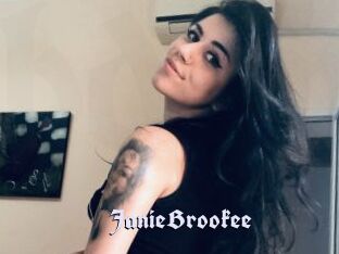 JanieBrookee