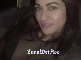 LunaWetAss