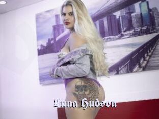 Luna_Hudson