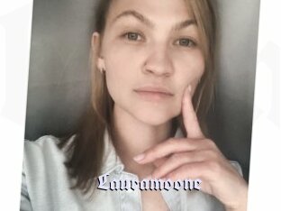 Lauramoone