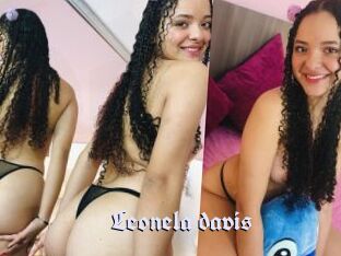 Leonela_davis