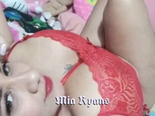 Mia_Ryans