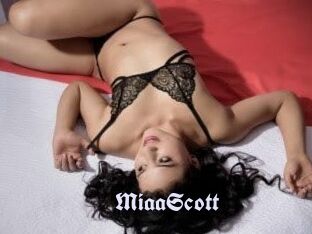 MiaaScott