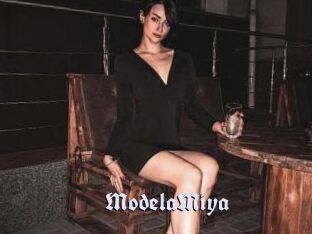 ModelaMiya