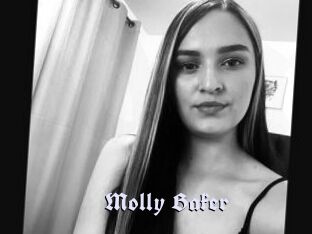 Molly_Baker