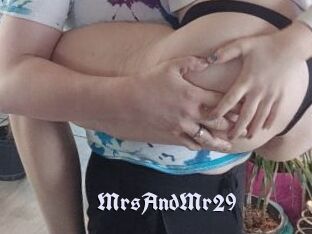 MrsAndMr29